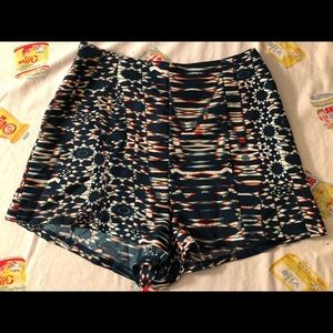 🍑🌈PSYCHEDELIC LUSH High wasted geometric shorts